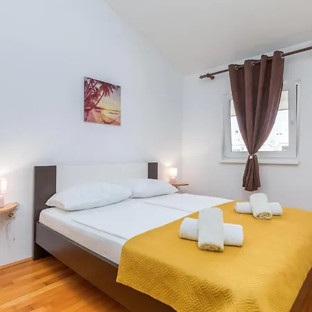 1 Bedroom Lovely In Pola