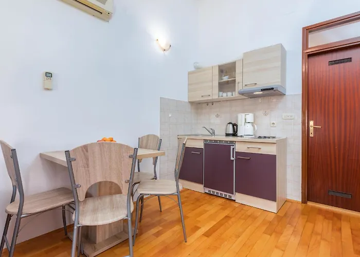 Lägenhet 1 Bedroom Lovely In *